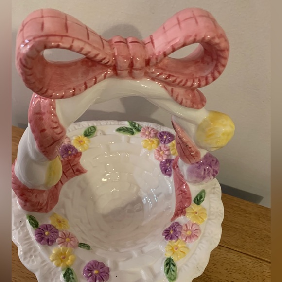 Ceramic Easter Basket - Picture 5 of 5
